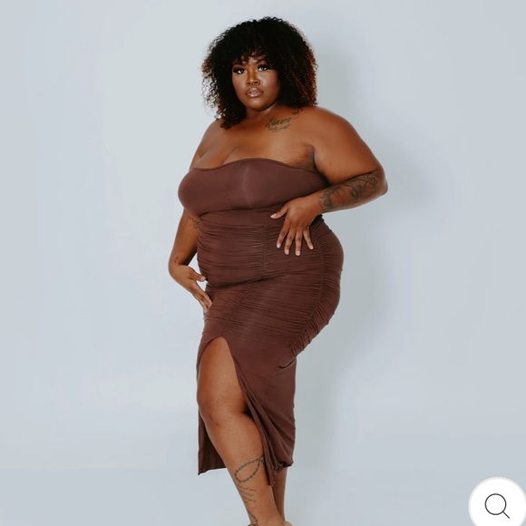 💥LAST ONE💥NWT Klassy network tube top brami dress size Medium - Picture 2 of 6